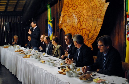 Qualidade e mercado do leite serão os temas da Expoleite/Fenasul