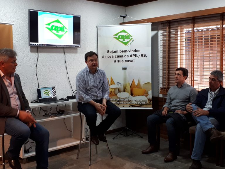 Sindilat quer audiência com Mapa para discutir IN 62