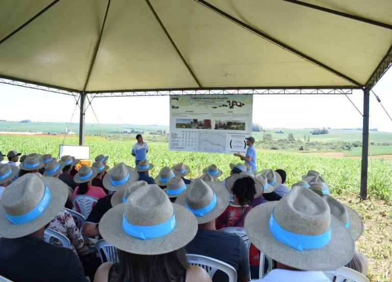 VIII Tarde da Campo da CCGL reúne 650 produtores de 160 municípios gaúchos