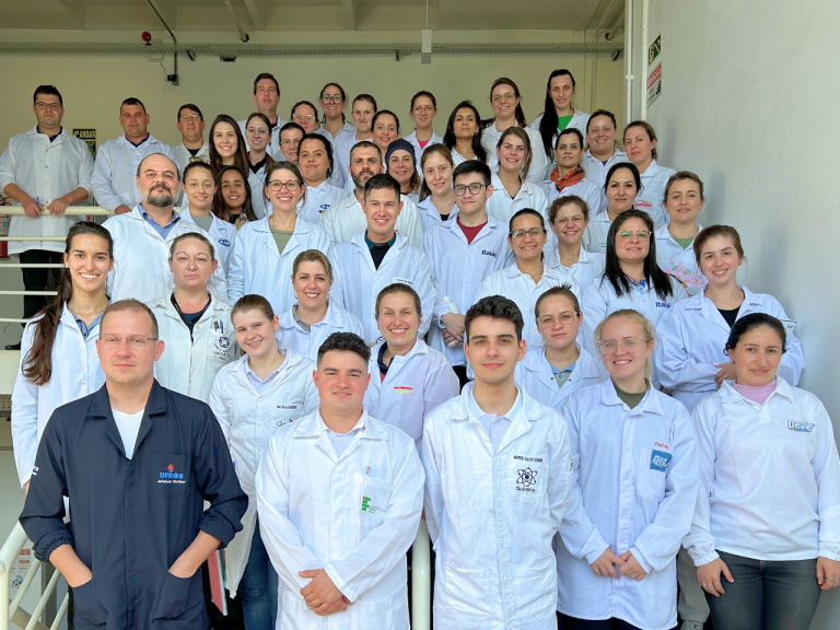 Turma lotada no 1º Curso de Formação em Qualidade do Leite promovido por Sindilat/RS e  Univates